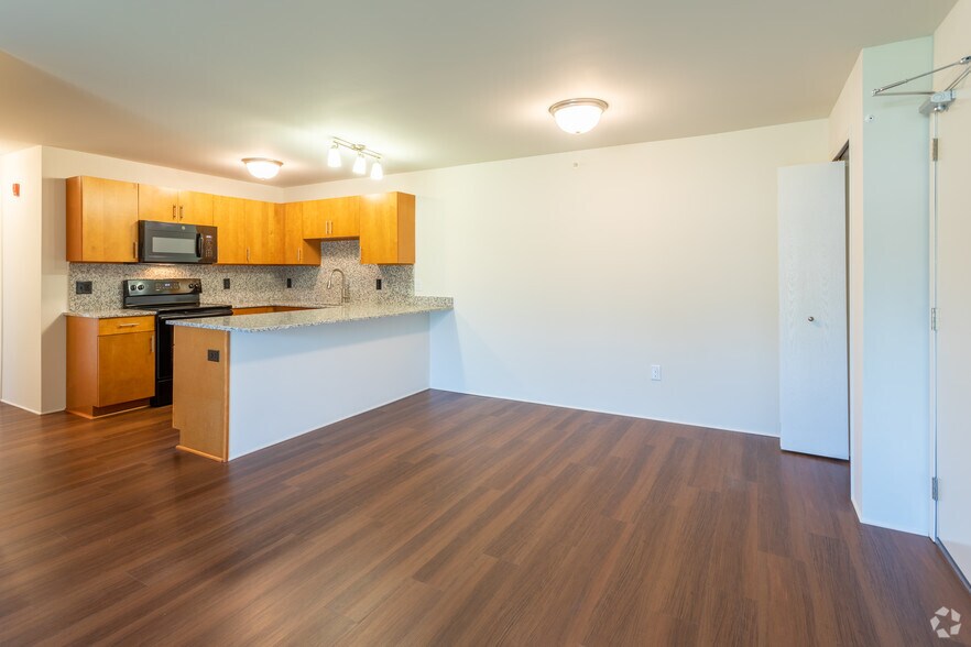 Oliver Apartments 7500 Redwood Blvd Temperance MI 48182 Apartment