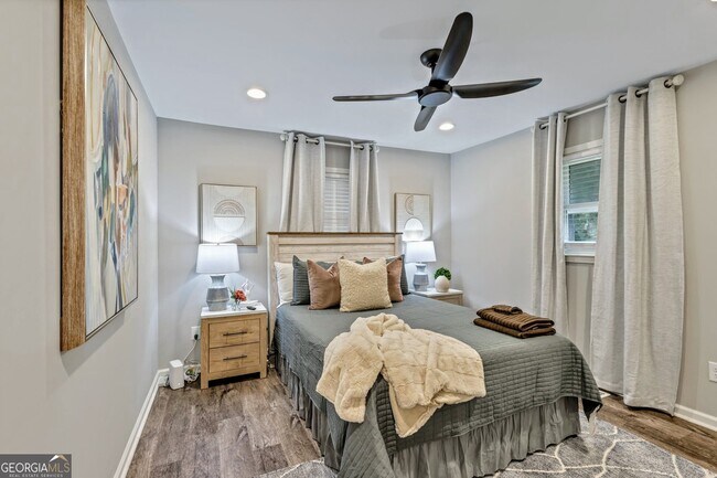 Building Photo - 3590 Ponderosa Ln