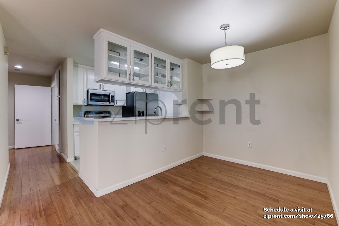 Building Photo - 821 Printempo Pl