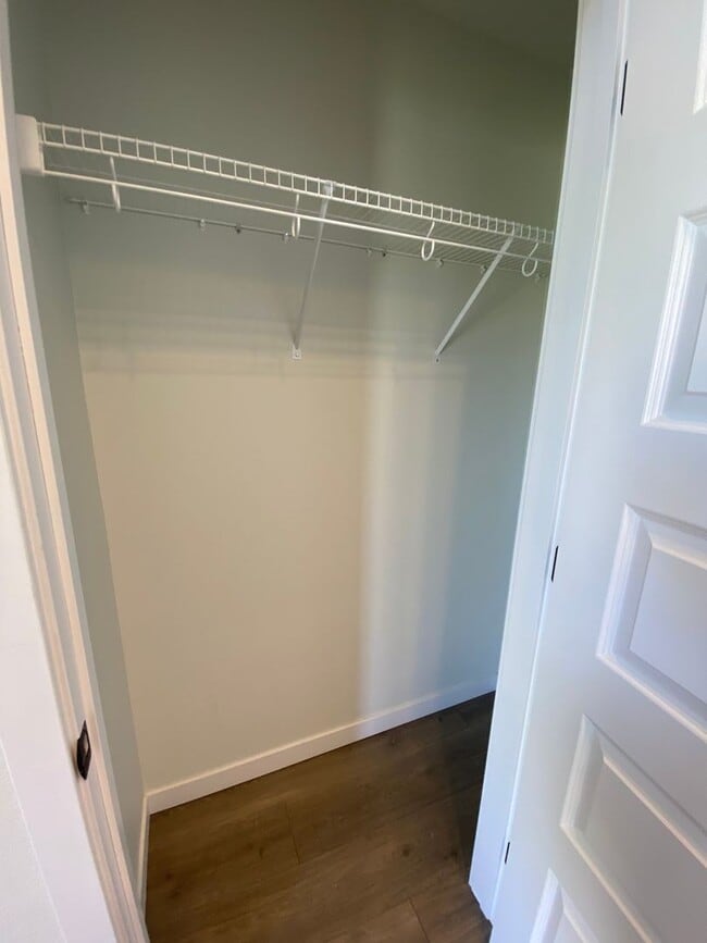 Building Photo - 3 bed, 2.5 bath South Fargo Home For Rent!