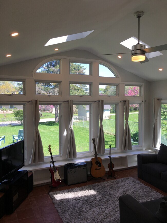 Sunroom - 711 Winter Ave