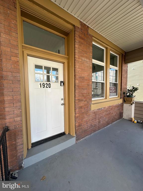 Building Photo - 1920 W Berks St