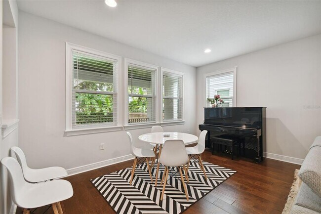 Building Photo - 5700 Interbay Blvd