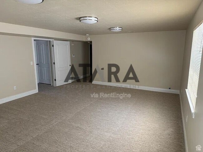 Building Photo - 941 Fremont Rd