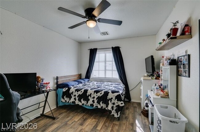 Building Photo - 3816 Hollycroft Dr