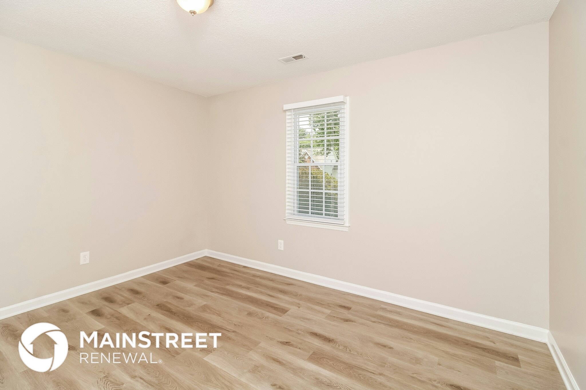 Building Photo - 1126 Sequoia Dr
