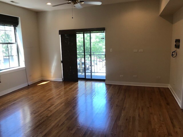 Building Photo - 2120 W Washington Blvd