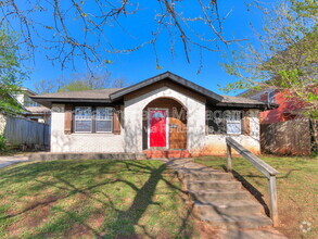 Building Photo - 2605 N Robinson Ave