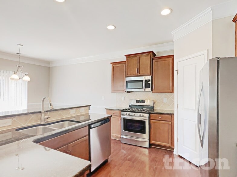 Building Photo - 2906 San Saba St