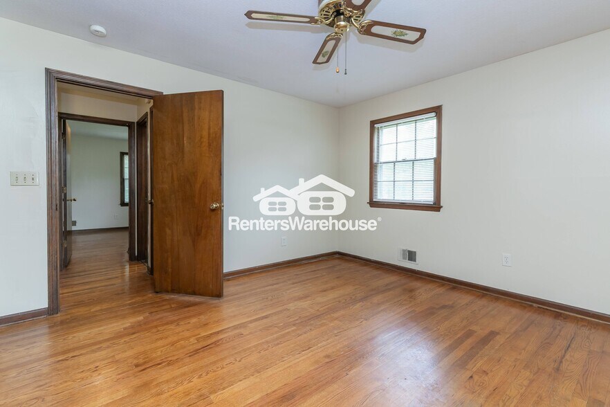Building Photo - 6425 Blue Ridge Blvd