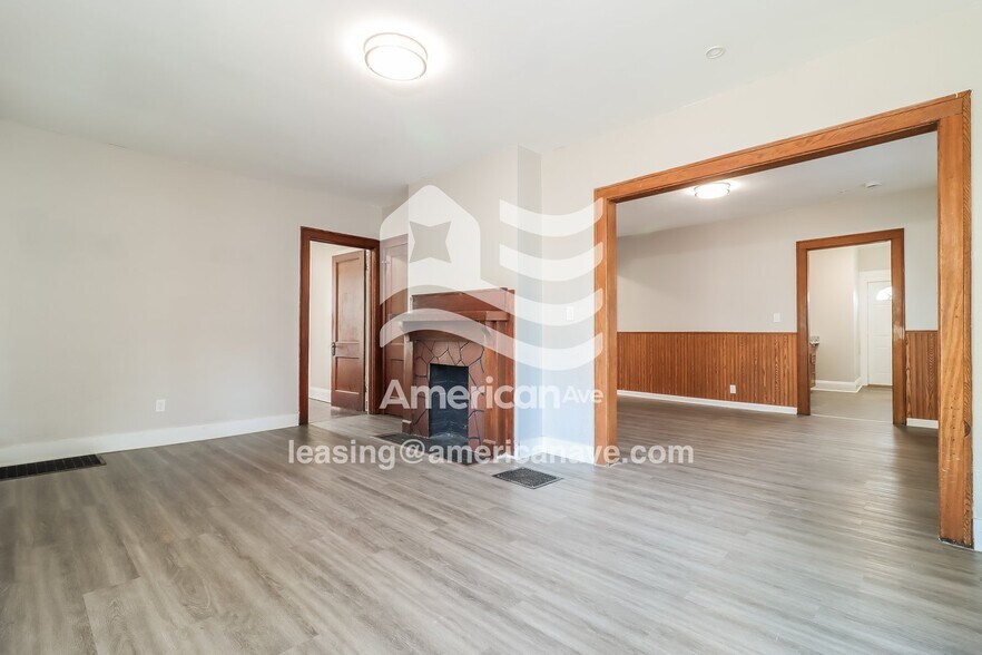 Building Photo - 3962 Woodhaven Dr