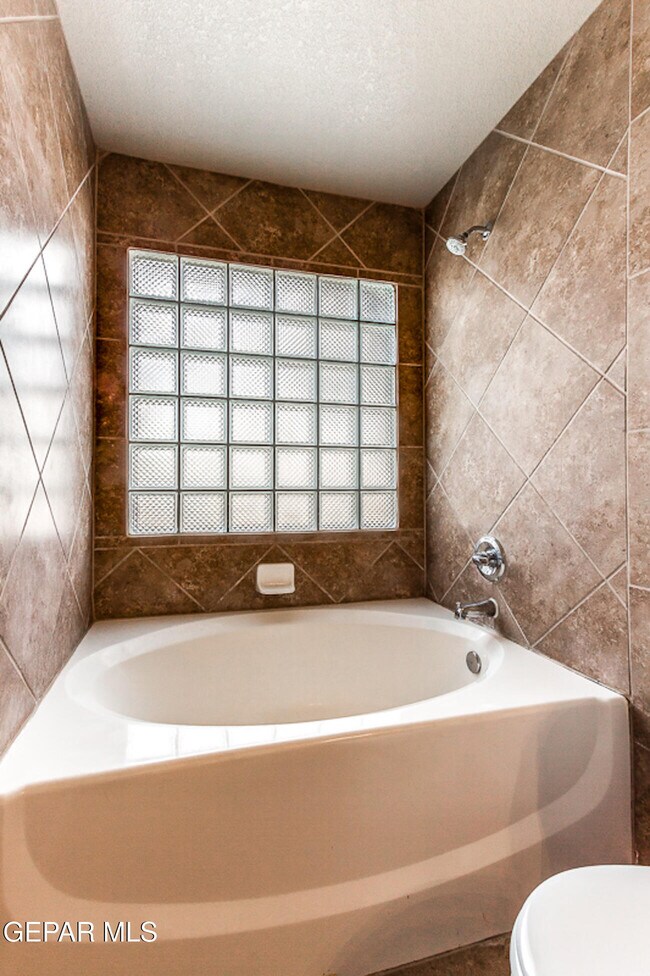 Building Photo - 11328 Bullseye St