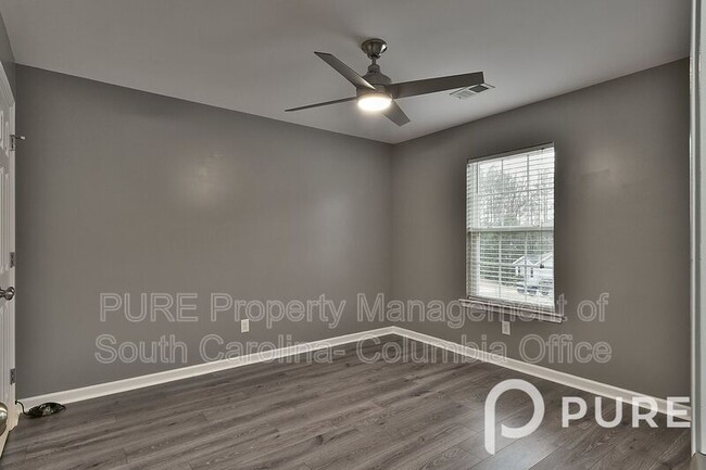 Building Photo - 134 Vermillion Dr