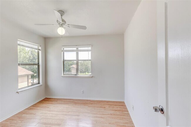 Building Photo - 191 Beech Dr