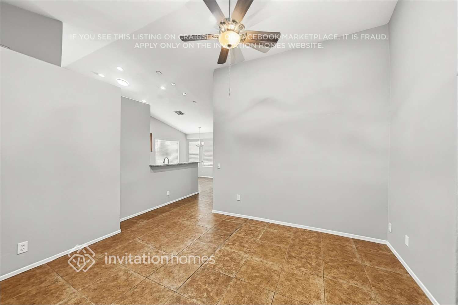 Building Photo - 2110 N Ithica St