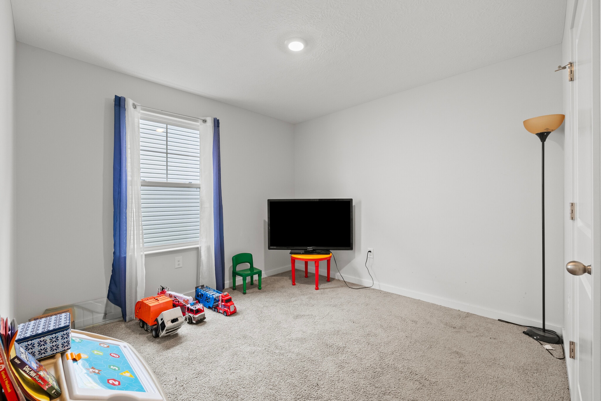 Bedroom 3 - 5969 Hollett Dr S