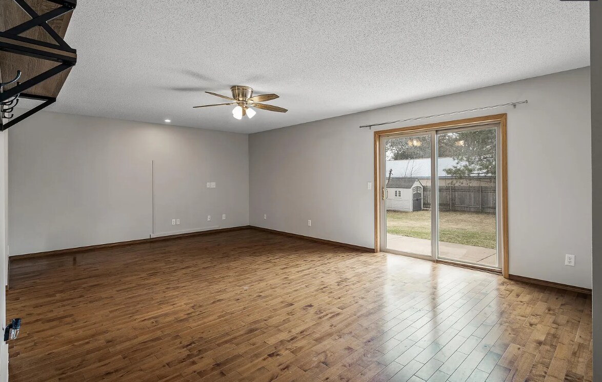 Building Photo - 15294 Avocet St NW