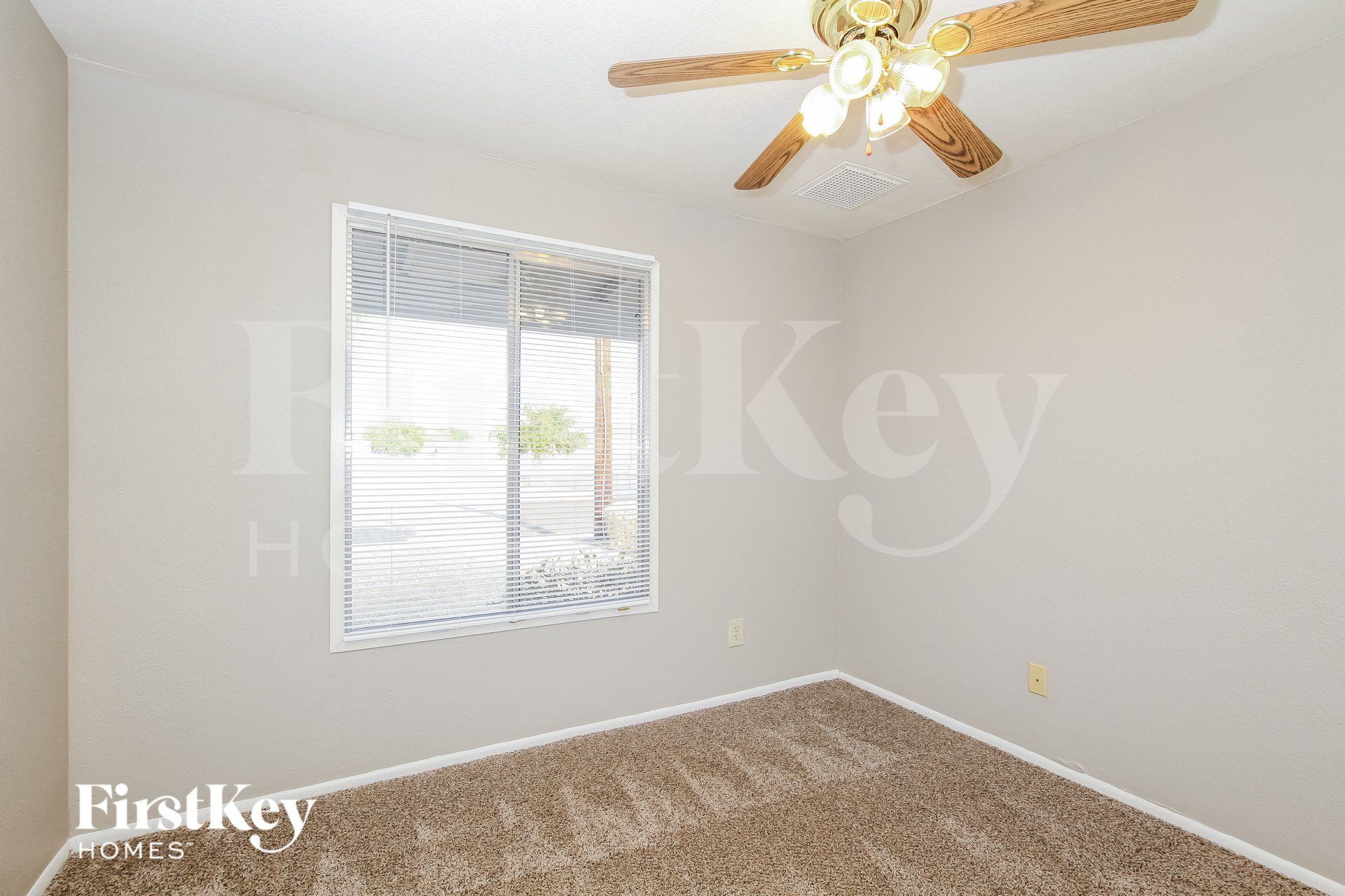 Building Photo - 15202 N 38th St