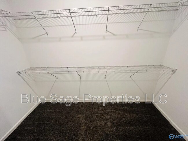 Building Photo - 16423 Demi Dr