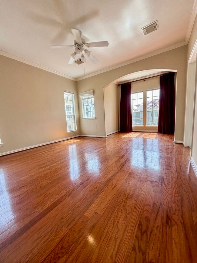 Building Photo - 7202 Harmony Cove