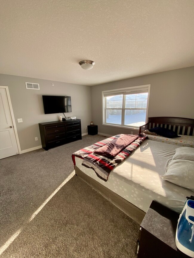 Building Photo - 4757 Equine Trl