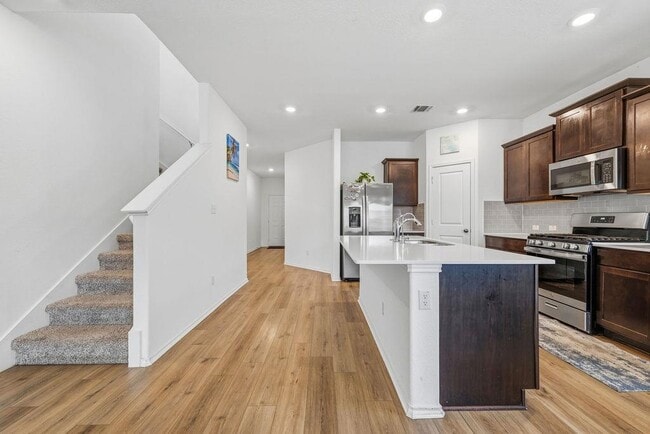 Building Photo - 1733 Catahoula Dr