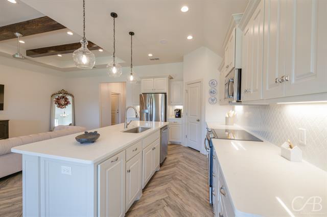 Building Photo - 5950 Legacy Dr