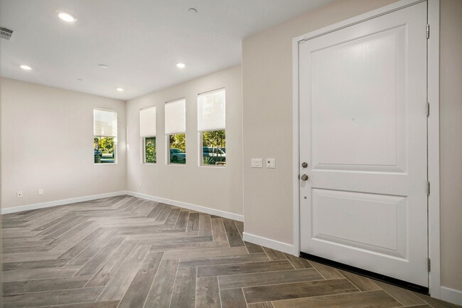 Building Photo - 590 Catalonia