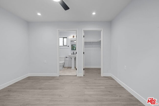 Building Photo - 1518 1/4 Stearns Dr