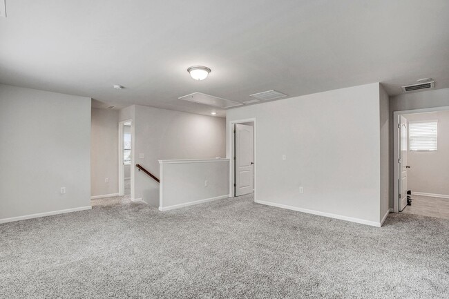 Building Photo - 205 Wilbur Lake Dr