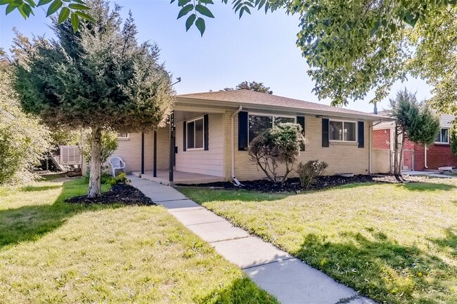 Building Photo - 1732 Florence St