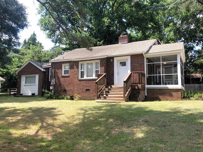 Primary Photo - 2808 Virginia Ave