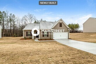 Building Photo - 4 Bedroom Pet-Friendly Home in Covington, ...