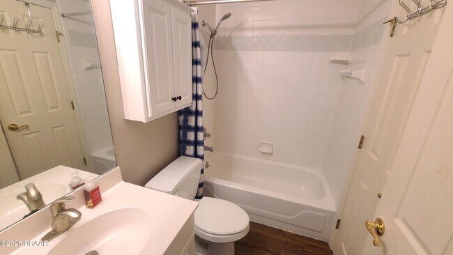 Building Photo - 138 Blue Heron Dr