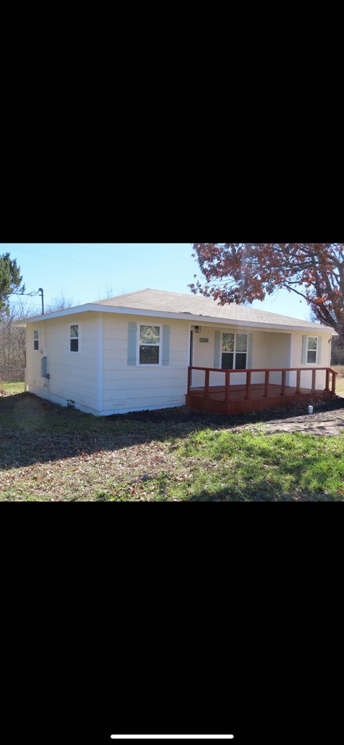 Building Photo - Beautiful home just minutes from the Brazos river Granbury