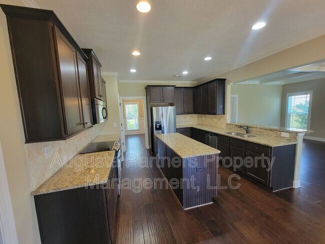 Building Photo - 841 Herrington Dr