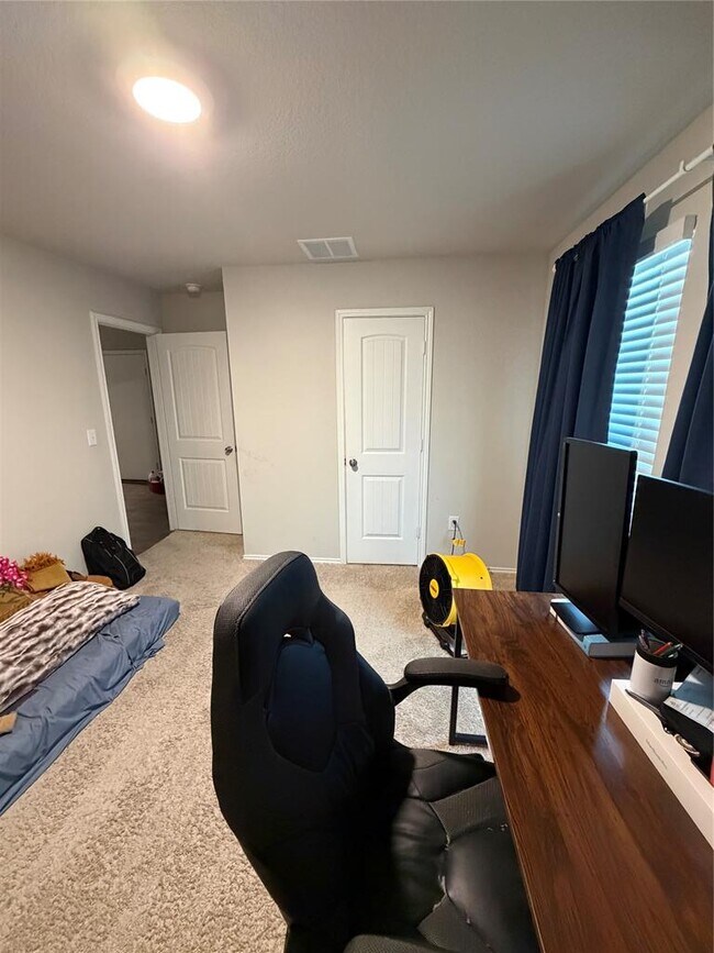 Building Photo - 5708 Berriweather Dr