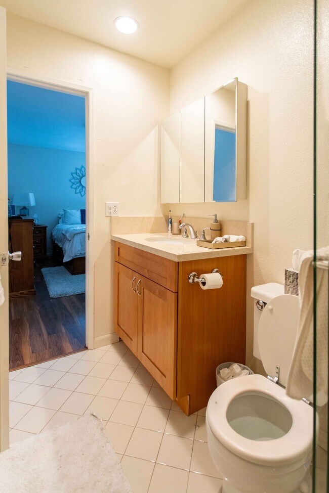 Master Bathroom - 4903 Indian Wood Rd