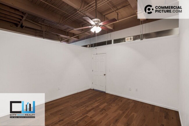 Building Photo - 2200 E Venango St