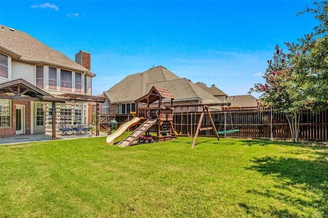 Building Photo - 2045 Hillcroft Dr