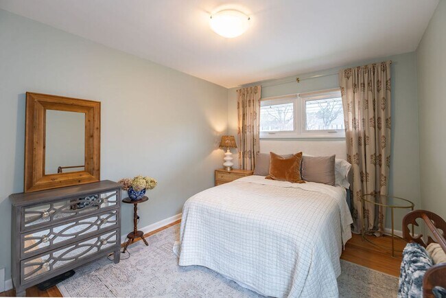 Building Photo - Updated Beachwood Ranch with Stunning Kitchen & Expansive Living Spaces