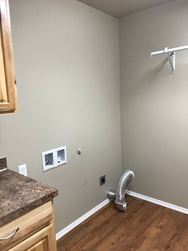 Building Photo - 312 triplex