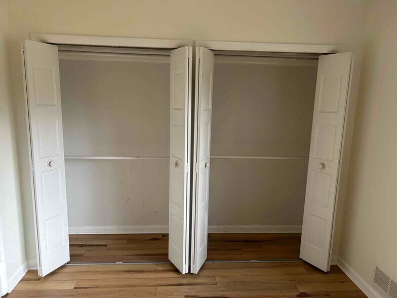 Building Photo - 104 Georgetown Ln