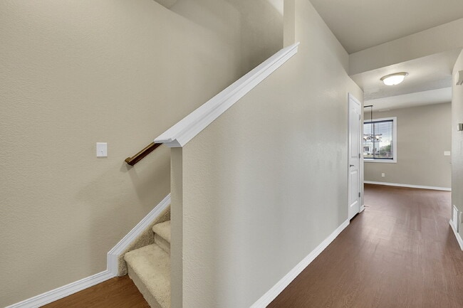 Building Photo - $2,795 - 3 Bed, 2.5 Bath Home with Fenced ...