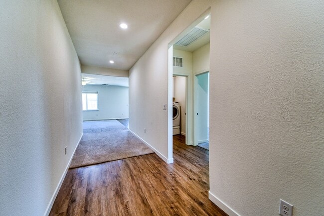 Building Photo - Upgraded Single-Story 3BR/2BA Solar Home o...