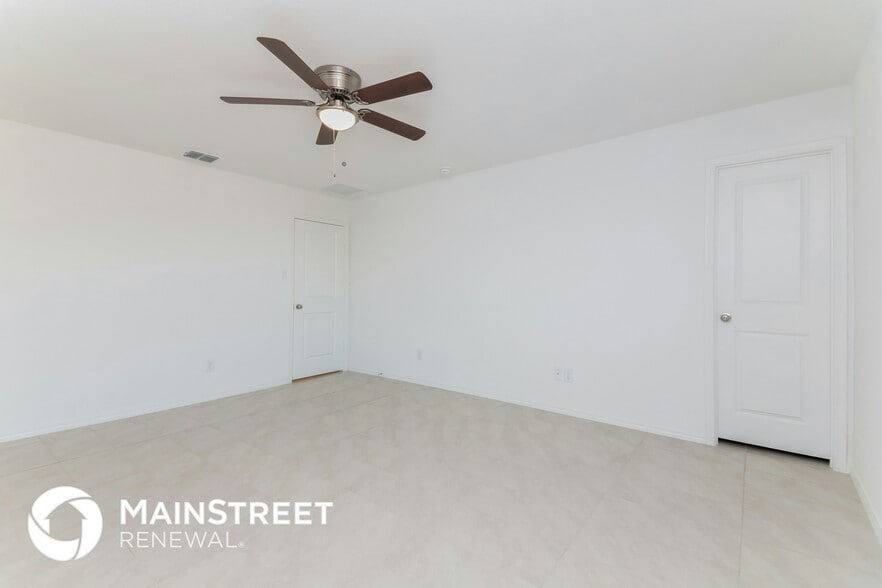 Building Photo - 5816 Rockrose Ln