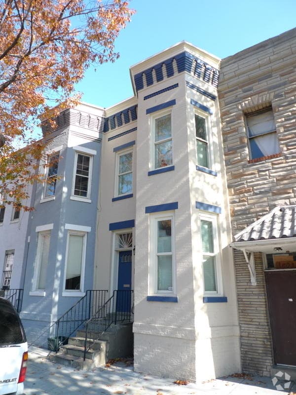 Building Photo - 1805 9th St NW