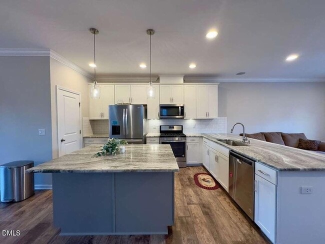 Building Photo - 2223 Chattering Lory Ln