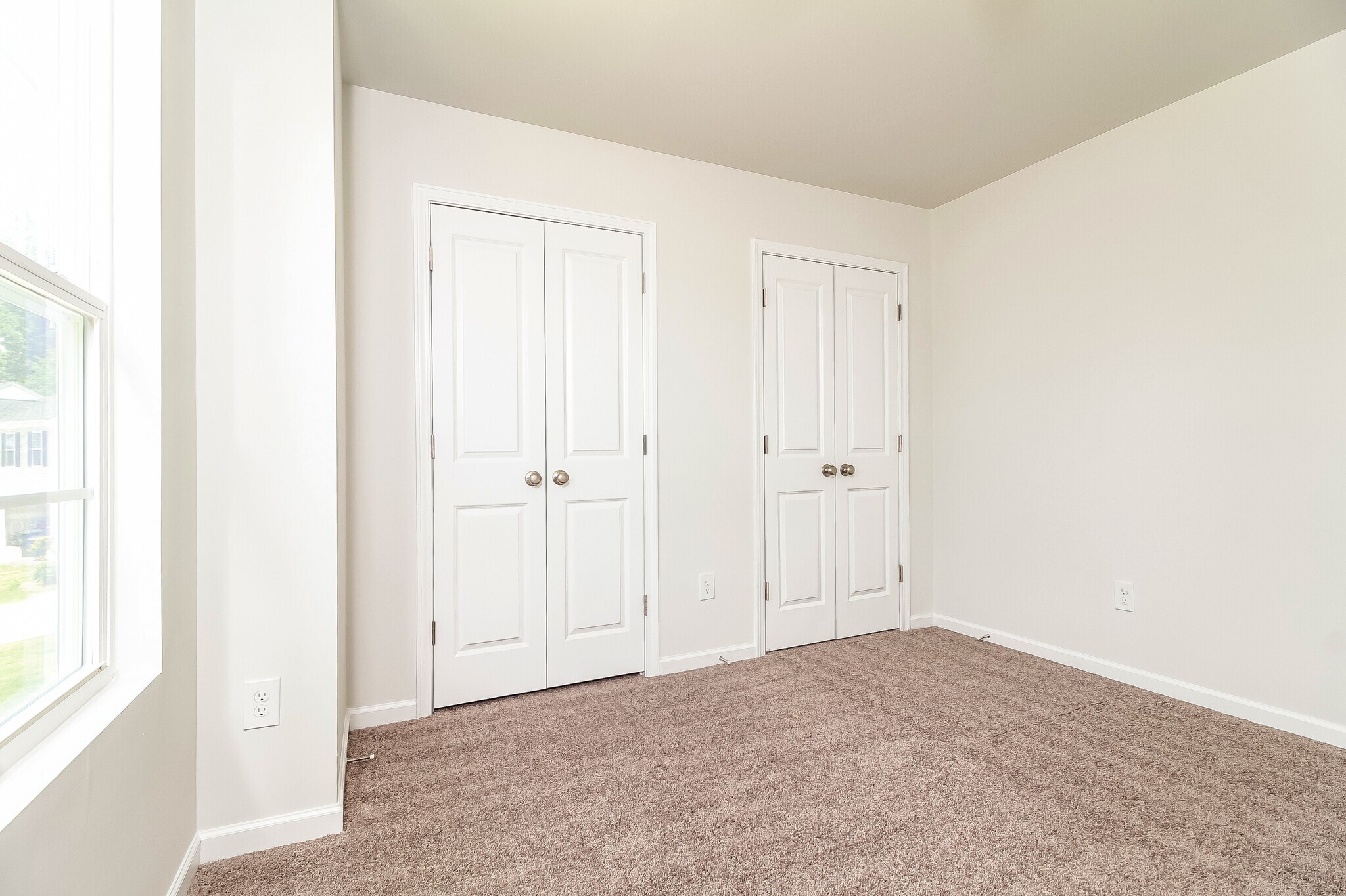 Building Photo - 210 Celebration Ave