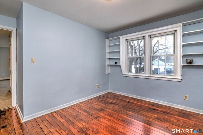 Building Photo - 106 Higbie Dr